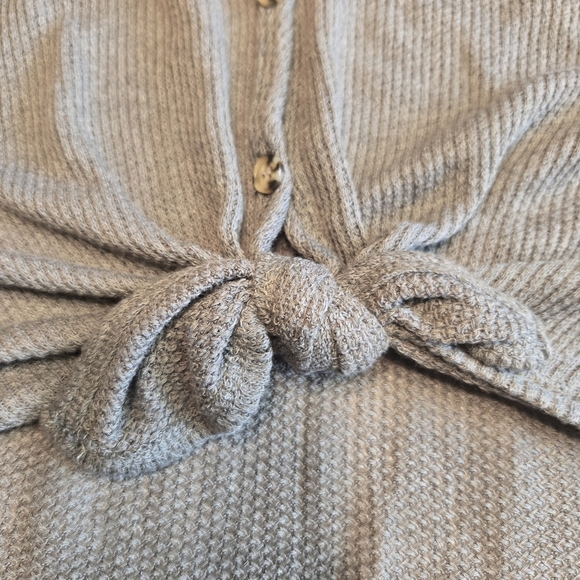 Mudd Lightweight‎ Knotted Shirt - Picture 4 of 7